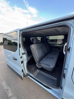 Renault Trafic 110 kW automat - 9 místní L2 - 6