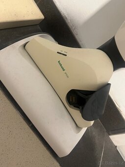 Vysavač Vorwerk VK200 s elektrickým kartáčem EB400 - 6