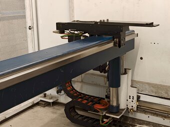 Ohraňovací lis TRUMPF TruBend 8300-40, použitý, z roku 2012. - 6
