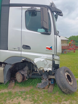 mercedes benz actros - 6