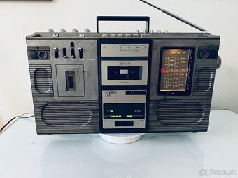 Radiomagnetofon/ ghettoblaster RFT SKR 501, rok 1981 - 6