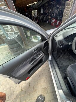 Golf 4 1.6SR nahradni Dily - 6