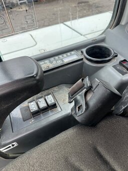 Bagr Takeuchi TB250 - 6