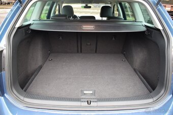 Volkswagen Golf 2,0 TDI AUTOMAT 1.MAJ,NOVÉ ČR,SUPER STAV - 6