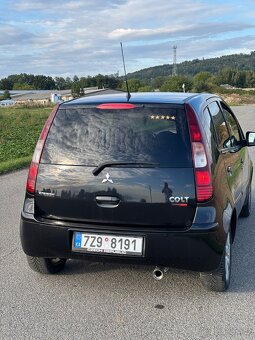 Mitsubishi Colt 1.1 - 6