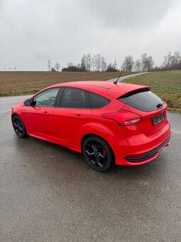 Ford Focus ST - 6