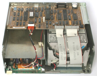 retro PC počítač z roku 1985 - 6
