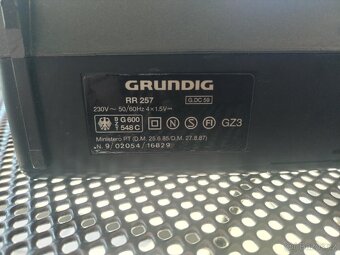 Rádiomagnetofon GRUNDIG - 6
