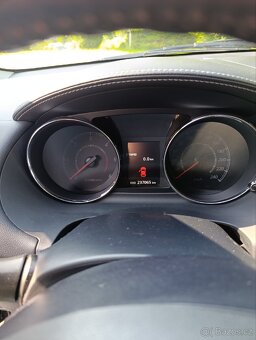 PEUGEOT 4007 2,2 hdi , 4x4 , AWD,7 míst ,automat - 6