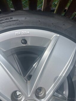 Alu kola originál VW Pneu Michelin Pilot sport 4 4x5,1 mm - 6