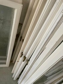 Starožitná okna z roku 1898 je jich..26x kus. - 6