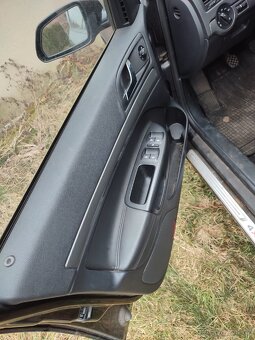 Škoda Octavia 2 na díly - 6