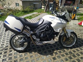 Triumph Tiger 1050 - 6