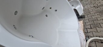 Vana s výřivkou, umyvadlo, bidet - 6