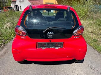 Toyota Aygo 1.0i - 6