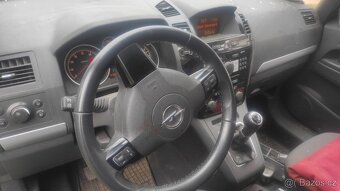 Opel Zafira 1.6i - 6