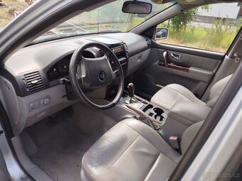 Kia Sorento - 6