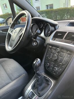 Opel Meriva 1,4 turbo / 88 kW modrá - 6