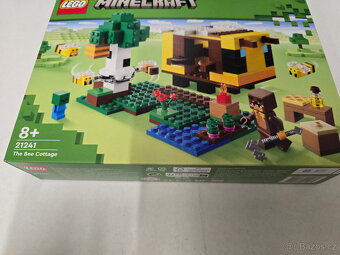 LEGO® Minecraft® 21241 Včelí domek + mini dárek - 6