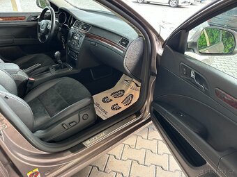 Škoda Superb II 2.0 TDI 125kW Elegance Xenon - 6