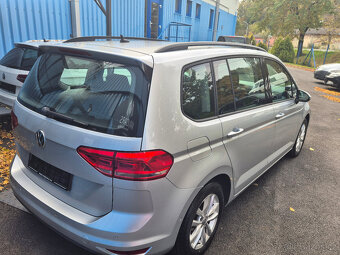 Volkswagen Touran 1.6 TDI Comfortline BlueMotion Tech - 6