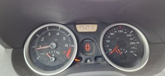 Renault Megane N1,1.6i, 82kW, typ motoru  K4MD8, r.v. 07 - 6