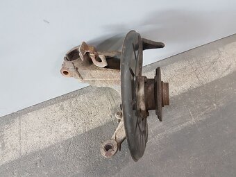 Pravá přední těhlice 1K0407256T Škoda Yeti a jiné vozy - 6