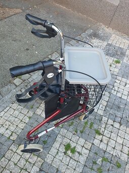 seniorské chodítko s příslušenstvím, taška, košík - 6
