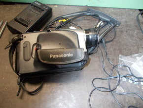 Panasonic RS7 - 6