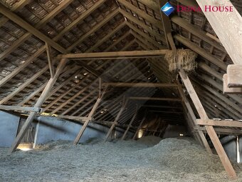 Prodej pozemku 1 691 m2 se zemědělskou stavbou, Mančice - Do - 6