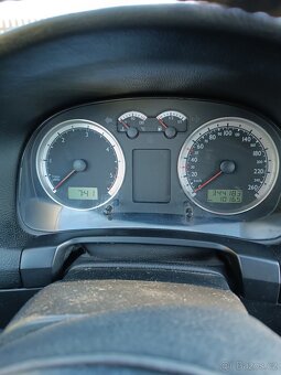 VW Golf 4 - 6