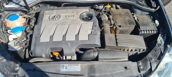 Prodám vyměním Volkswagen Golf 6 1.6tdi 77kw 2010 - 6