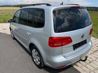Volkswagen Touran 1.4 TSI, 7 míst, tažné - 6