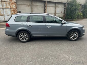 VW Passat Alltrack 2.0 TDI 4x4 Manuál - 6
