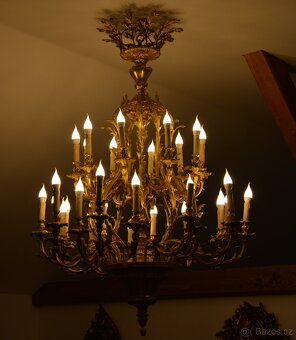 Zámecký bronzový lustr - UNIKÁT - 30 ramen - 142cm - 6