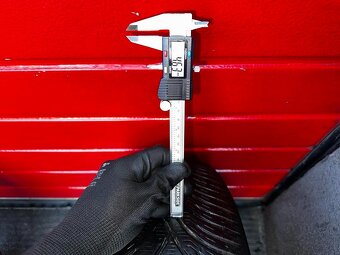 Original ALU kola Audi 17" 7,5J ET37 + 225/55/R17 - 6