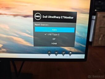 LCD monitor Dell U2720Q UltraSharp 4K 3840 × 2160 - 6