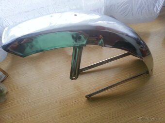 Přední blatníky na Jawa 350 634 napadené kutilem - 6