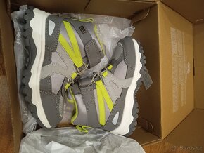 NOVÉ BAŤA Dětské zimní boty vel. 29 - 6