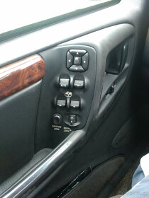 Jeep Grand Cherokee 4.0i - 6