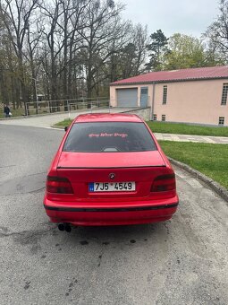 BMW - 6