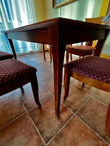 Jídelní stůl + 5 židlí - 6