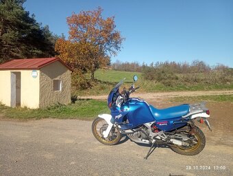 Prodám Honda Africa twin 750 XRV - 6
