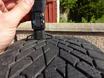 Volvo XC60 - zánovní zimní alu kola 18" pneu Pirelli DOT 24 - 6