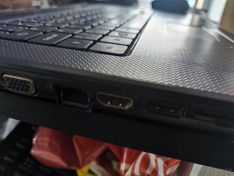 Acer Aspire 7739G 17" Intel i5,4GB,750GB, nVidia GT520 - 6