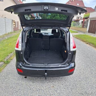 Mazda 5. 2,0 benzín s automatickou převodovkou. - 6