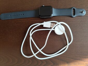 Chytré hodinky Apple Watch 6 - 6