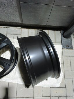 Orig. ALU kola AUDI r18 - 6