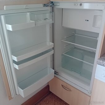Kuchyňská linka se spotřebiči - 6