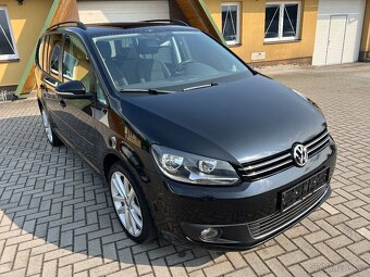 Volkswagen Touran 2.0TDI DSG 7-míst KAMERA TEMPOMAT - 6